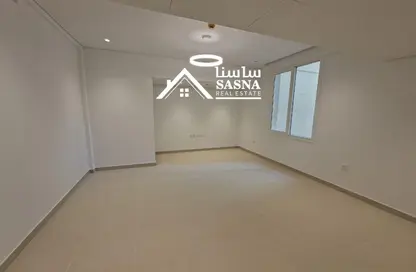 شقة - 2 غرف نوم - 2 حمامات للايجار في شارع الكورنيش - شارع الكورنيش - الدوحة