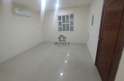 Apartment - 3 Bedrooms - 3 Bathrooms for rent in Hiteen Street - Al Muntazah - Doha
