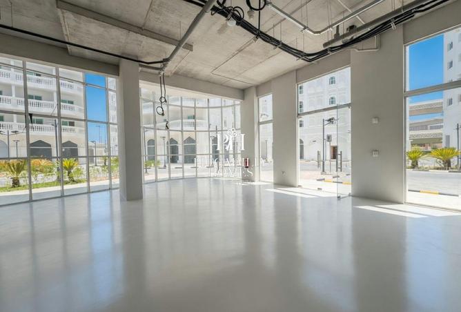57677786 - Property Image 2