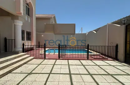Villa - 5 Bedrooms - 6 Bathrooms for rent in Duhail Villas - Al Duhail - Doha