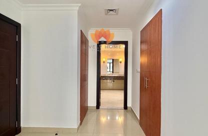 Apartment - 3 Bedrooms - 5 Bathrooms for rent in East Porto Drive - Porto Arabia - The Pearl Island - Doha Apartment - 3 Bedrooms - 5 Bathrooms for rent in East Porto Drive - Porto Arabia - The Pearl Island - Doha