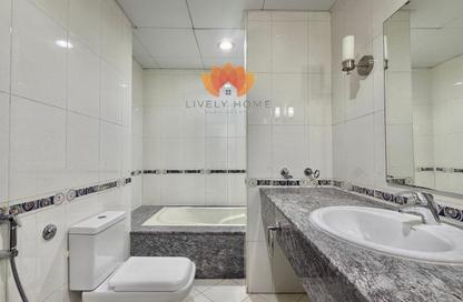 Apartment - 3 Bedrooms - 5 Bathrooms for rent in East Porto Drive - Porto Arabia - The Pearl Island - Doha