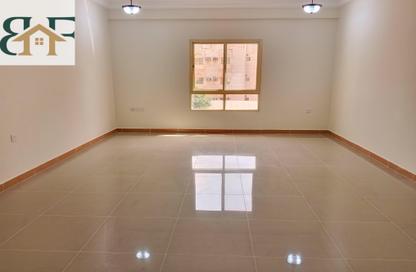 Apartment - 2 Bedrooms - 3 Bathrooms for rent in Al Mansoura - Al Mansoura - Doha