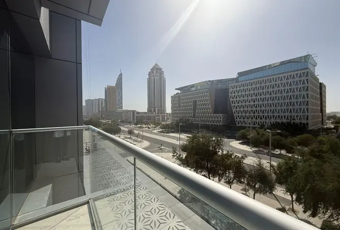 52498565 - صورة العقار 2