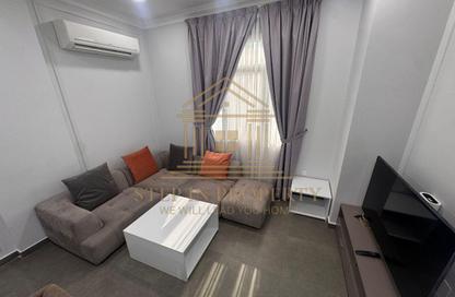 Apartment - 1 - 2 for rent in Al Nasr Street - Al Nasr - Doha