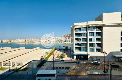 Apartment - 2 Bedrooms - 4 Bathrooms for sale in Crystal Residence - Gewan Island - The Pearl Island - Doha