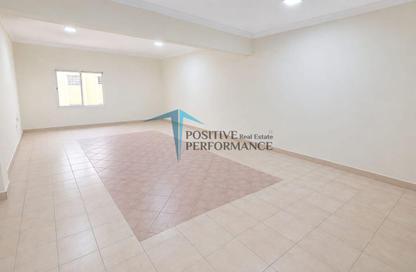 Apartment - 2 - 3 for rent in Ras Abu Aboud - Doha Apartment - 2 - 3 for rent in Ras Abu Aboud - Doha