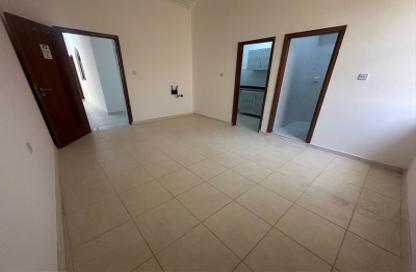 Apartment - Studio - 1 Bathroom for rent in Al Maamoura - Al Maamoura - Doha
