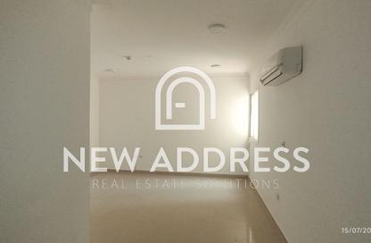 Apartment - 2 Bedrooms - 1 Bathroom for rent in Fereej Bin Omran - Doha