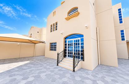 Villa - 5 Bedrooms - 5 Bathrooms for rent in Al Maamoura - Al Maamoura - Doha