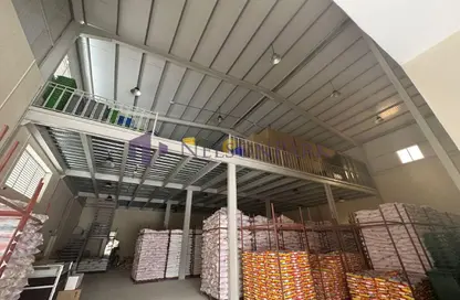 Warehouse - Studio - 3 Bathrooms for sale in Industrial Area 4 - Industrial Area - Industrial Area - Doha