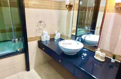 Apartment - 1 Bedroom - 2 Bathrooms for rent in West Porto Drive - Porto Arabia - The Pearl Island - Doha