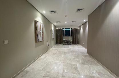 Apartment - 1 - 2 for rent in Zig Zag Tower B - Zig Zag Towers - West Bay - Doha