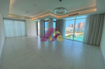 Apartment - 3 Bedrooms - 4 Bathrooms for rent in Crystal Residence - Gewan Island - The Pearl Island - Doha