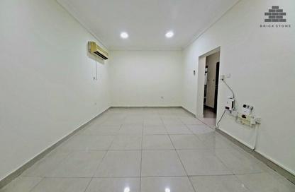 Apartment - 2 - 2 for rent in Muntazah 70 - Al Muntazah - Doha