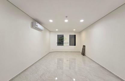 Apartment - 3 - 3 for rent in Fereej Kulaib - Doha