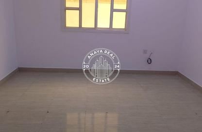Apartment - 2 Bedrooms - 1 Bathroom for rent in Madinat Khalifa Building 58 - Madinat Khalifa South - Madinat Khalifa - Doha