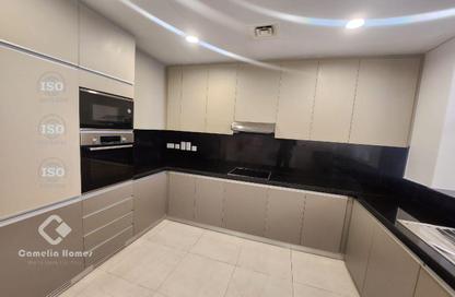 Apartment - 2 Bedrooms - 4 Bathrooms for rent in Floresta Gardens - Floresta Gardens - The Pearl Island - Doha