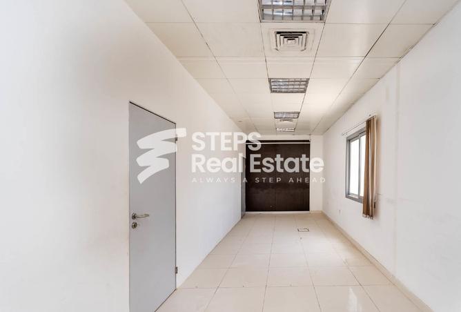 61004127 - Property Image 3