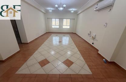 Apartment - 2 Bedrooms - 2 Bathrooms for rent in Umm Ghwailina Comm - Umm Ghuwalina - Umm Ghuwailina - Doha Apartment - 2 Bedrooms - 2 Bathrooms for rent in Umm Ghwailina Comm - Umm Ghuwalina - Umm Ghuwailina - Doha
