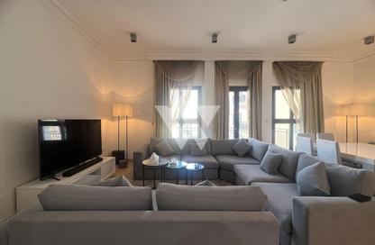 Apartment - 2 Bedrooms - 3 Bathrooms for sale in Carnaval - Qanat Quartier - The Pearl Island - Doha