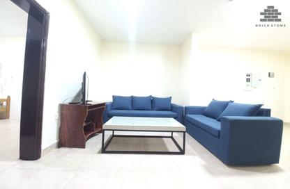 Apartment - 2 Bedrooms - 2 Bathrooms for rent in Al Khayareen Tower - Old Salata - Salata - Doha