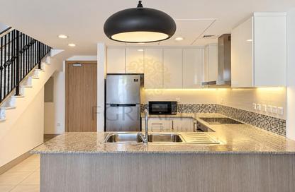 Townhouse - 1 - 2 for rent in Viva West - Viva Bahriyah - The Pearl Island - Doha