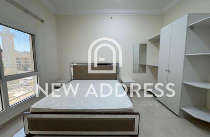 Apartment - Studio - 1 Bathroom for rent in Al Sadd - Doha