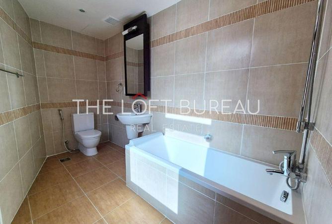 55876231 - Property Image 2