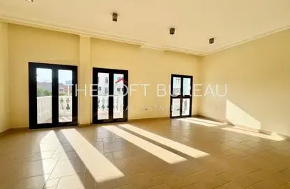 Apartment - 2 Bedrooms - 3 Bathrooms for rent in Carnaval - Qanat Quartier - The Pearl Island - Doha