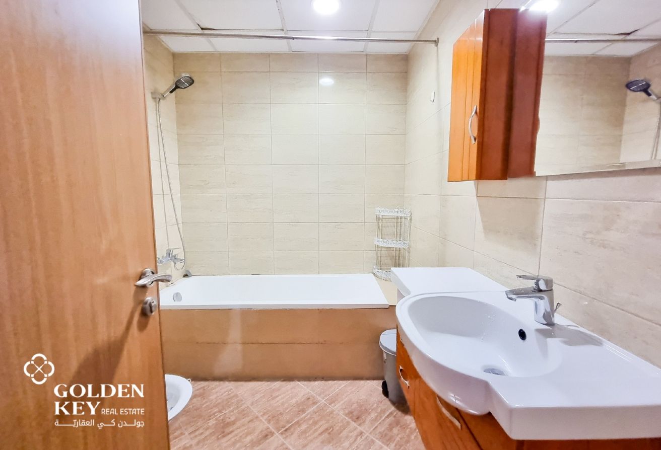 Spacious 1 Bedroom with Large Balcony | Foxhills
