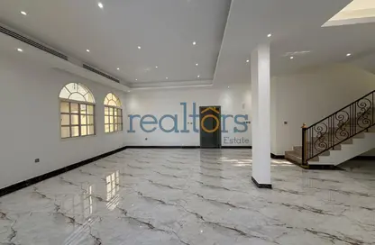 فيلا - 5 غرف نوم - 4 حمامات للايجار في فلل واست باي لاغون - وست باي لاجون - بحيرة وست لاجون - الدوحة