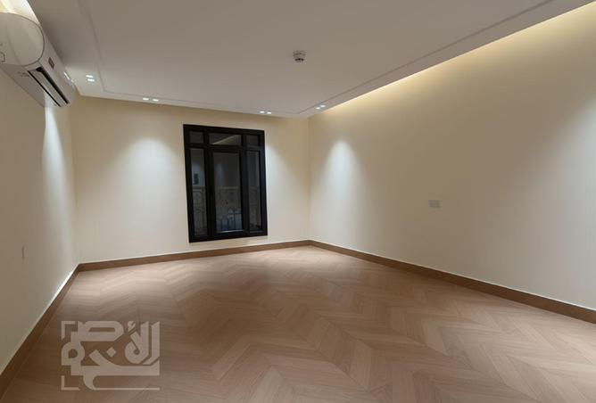 53284487 - Property Image 3