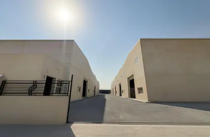 Warehouse - Studio - 1 Bathroom for rent in East Industrial Street - Birkat Al Awamer - Al Wakra