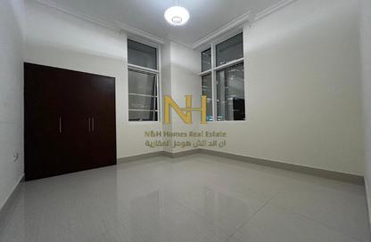Apartment - 2 Bedrooms - 2 Bathrooms for rent in Lusail Marina Heights - Marina District - Lusail