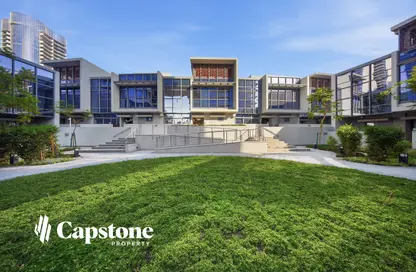 Townhouse - 4 Bedrooms - 6 Bathrooms for sale in Seef Lusail Tower 1 - Seef Lusail - Lusail City - Lusail