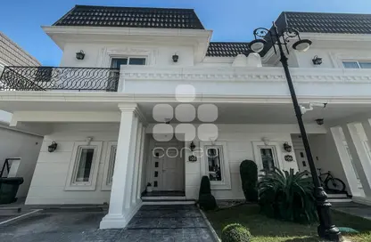 Villa - 4 Bedrooms - 6 Bathrooms for rent in Les Maisons Blanches - Lusail