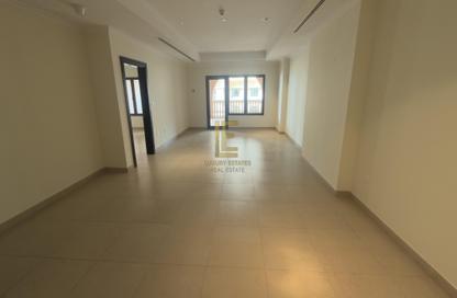 Apartment - 1 Bedroom - 2 Bathrooms for rent in East Porto Drive - Porto Arabia - The Pearl Island - Doha