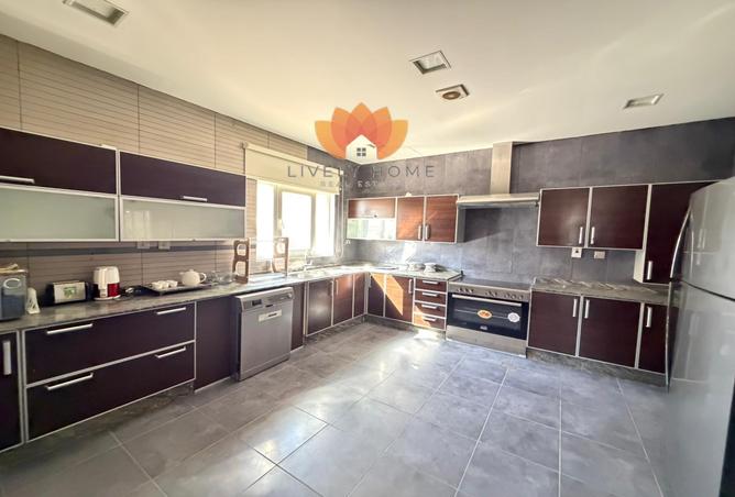 53570149 - Property Image 3