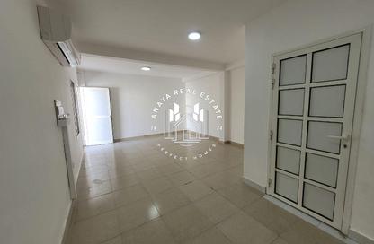 Villa - Studio - 1 Bathroom for rent in Al Aziziyah - Al Aziziyah - Doha