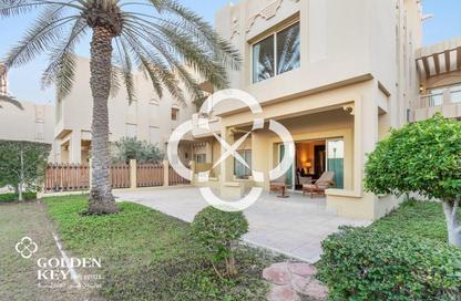 Villa - 3 Bedrooms - 4 Bathrooms for rent in South Gate - West Bay Lagoon - Doha