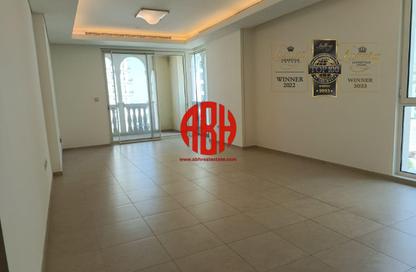 Apartment - 2 Bedrooms - 3 Bathrooms for rent in Viva West - Viva Bahriyah - The Pearl Island - Doha Apartment - 2 Bedrooms - 3 Bathrooms for rent in Viva West - Viva Bahriyah - The Pearl Island - Doha