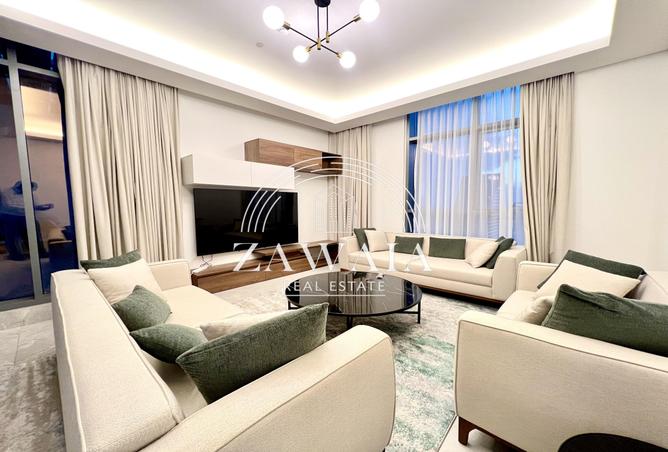 988427 - Property Main Image