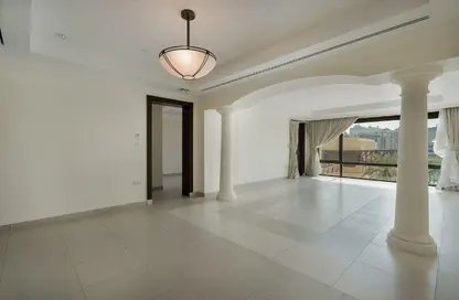 Townhouse - 2 Bedrooms - 3 Bathrooms for sale in East Porto Drive - Porto Arabia - The Pearl Island - Doha
