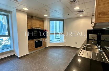 Apartment - 1 Bedroom - 2 Bathrooms for rent in West Bay Tower - West Bay - West Bay - Doha