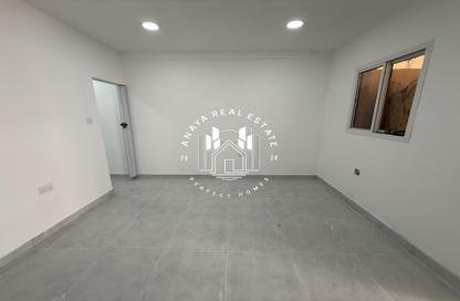 Villa - Studio - 1 Bathroom for rent in Wadi Al Markh - Muraikh - AlMuraikh - Doha