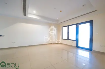 Apartment - 1 Bedroom - 2 Bathrooms for rent in West Porto Drive - Porto Arabia - The Pearl Island - Doha