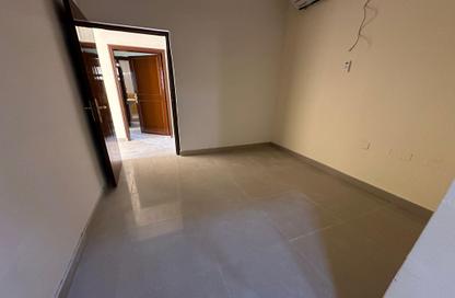 Apartment - 2 Bedrooms - 1 Bathroom for rent in Hazm Al Markhiya - Doha