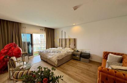 Apartment - 1 - 2 for rent in Viva West - Viva Bahriyah - The Pearl Island - Doha