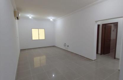Apartment - 3 Bedrooms - 3 Bathrooms for rent in Anas Street - Fereej Bin Mahmoud North - Fereej Bin Mahmoud - Doha